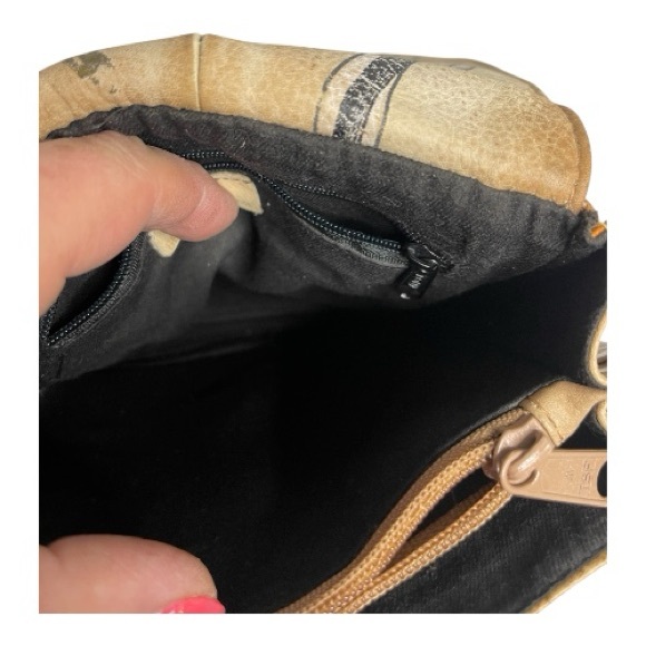 SamSam Genuine Leather Colorful Abstract Hand Painted Design Women's Bag - Picture 6 of 7